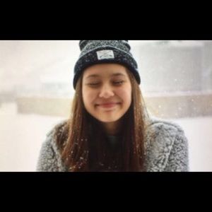 Meet your Posher, Alyssa